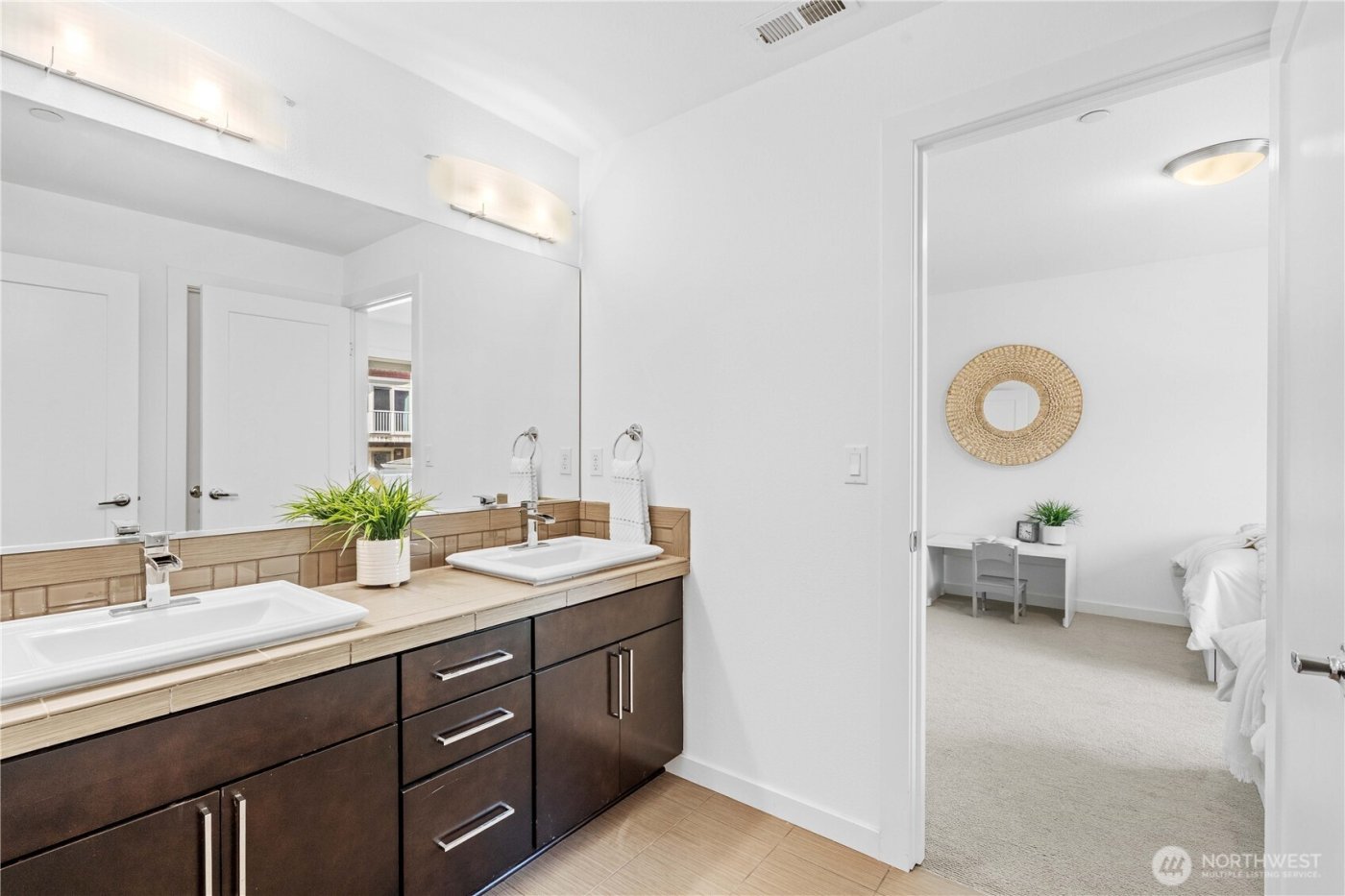 2414 Garden Court N, Renton, WA 98056