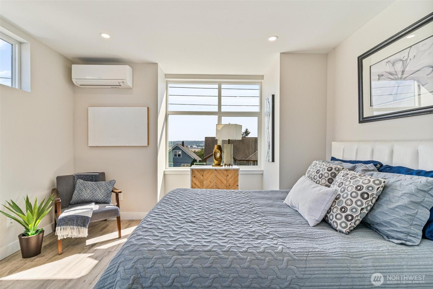 1616 S Juneau Street , Seattle, WA 98108