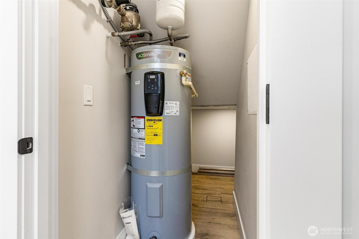 1616 S Juneau Street , Seattle, WA 98108