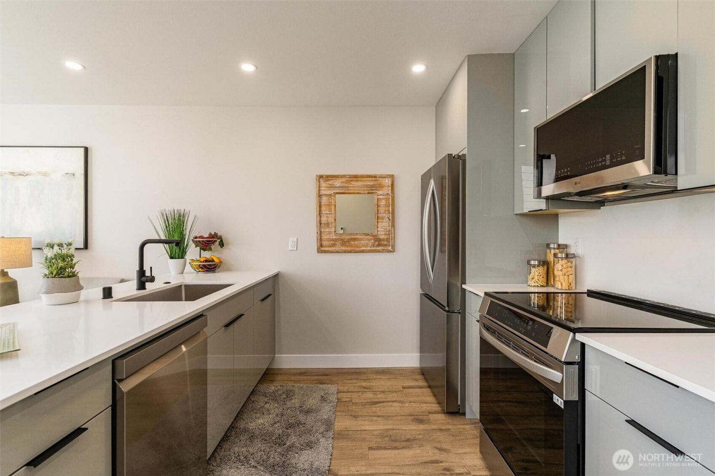 1616 S Juneau Street , Seattle, WA 98108