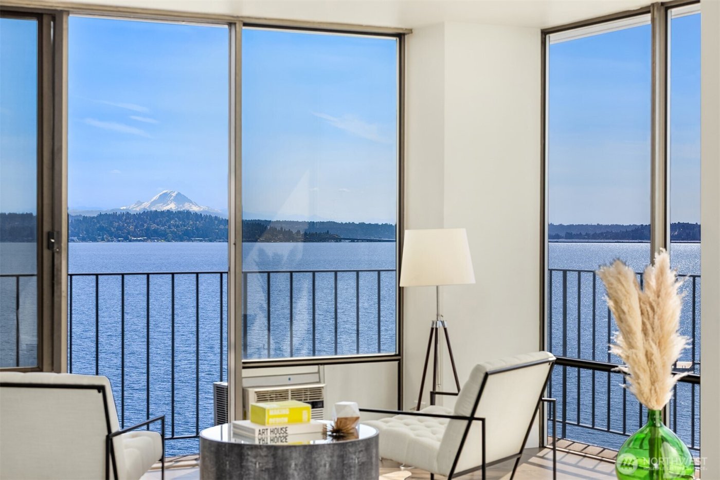 1620 43rd Avenue E #8C, Seattle, WA 98112-3267