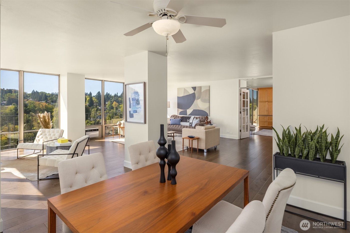 1620 43rd Avenue E #8C, Seattle, WA 98112-3267