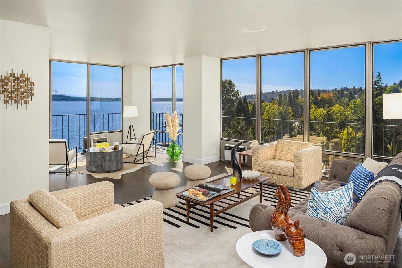 1620 43rd Avenue E #8C, Seattle, WA 98112-3267