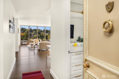 1620 43rd Avenue E #8C, Seattle, WA 98112-3267 - Photo 23