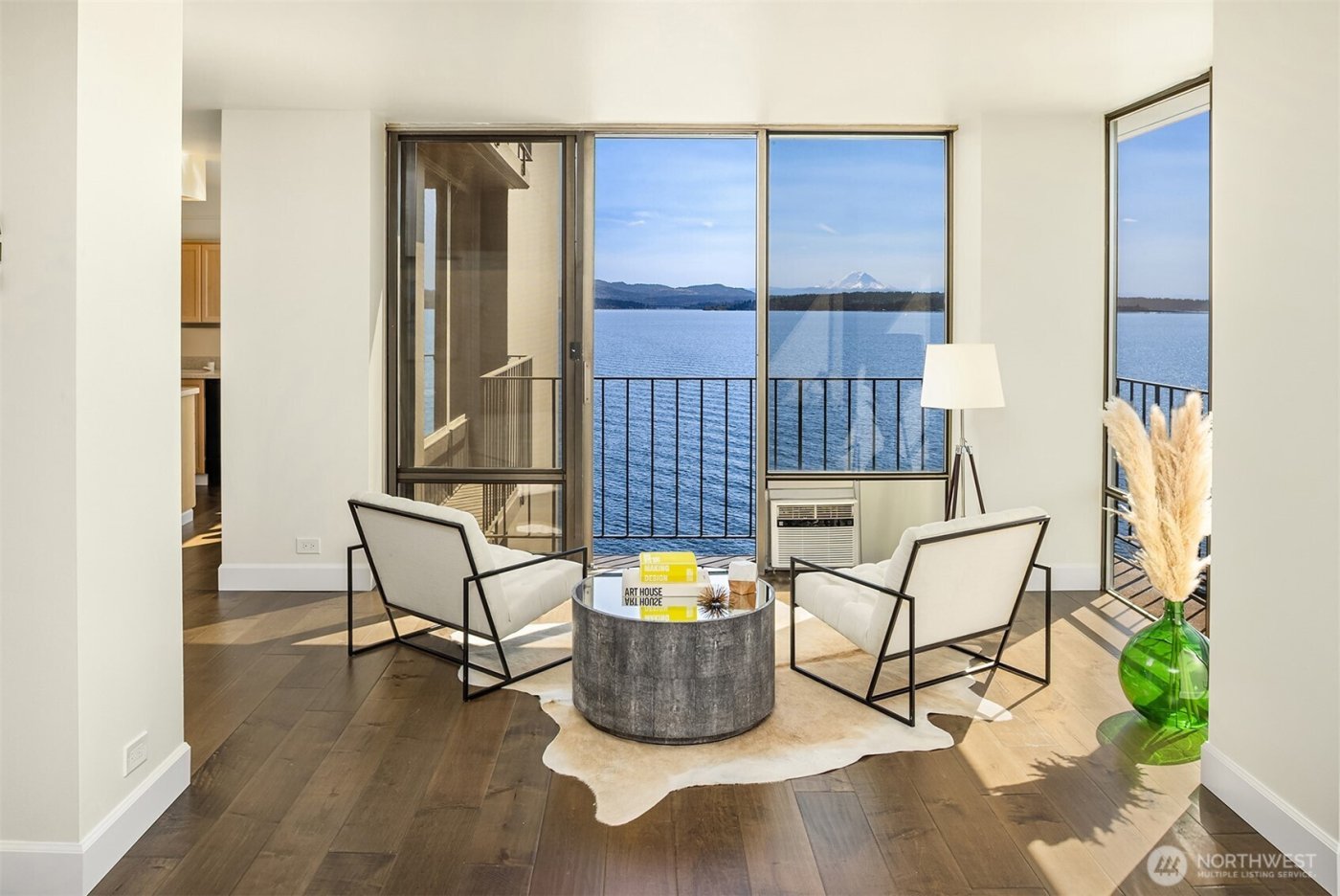 1620 43rd Avenue E #8C, Seattle, WA 98112-3267