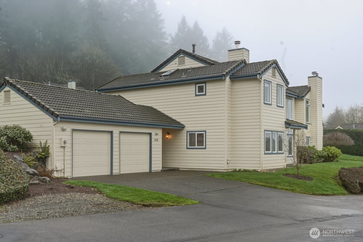 126 Cormorant Drive , Steilacoom, WA 98388