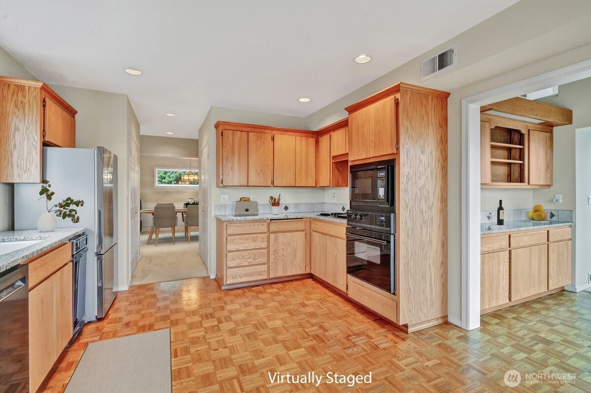 126 Cormorant Drive , Steilacoom, WA 98388