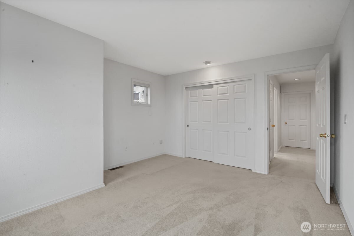 126 Cormorant Drive , Steilacoom, WA 98388