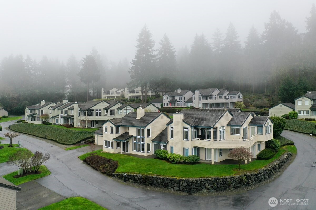 126 Cormorant Drive , Steilacoom, WA 98388