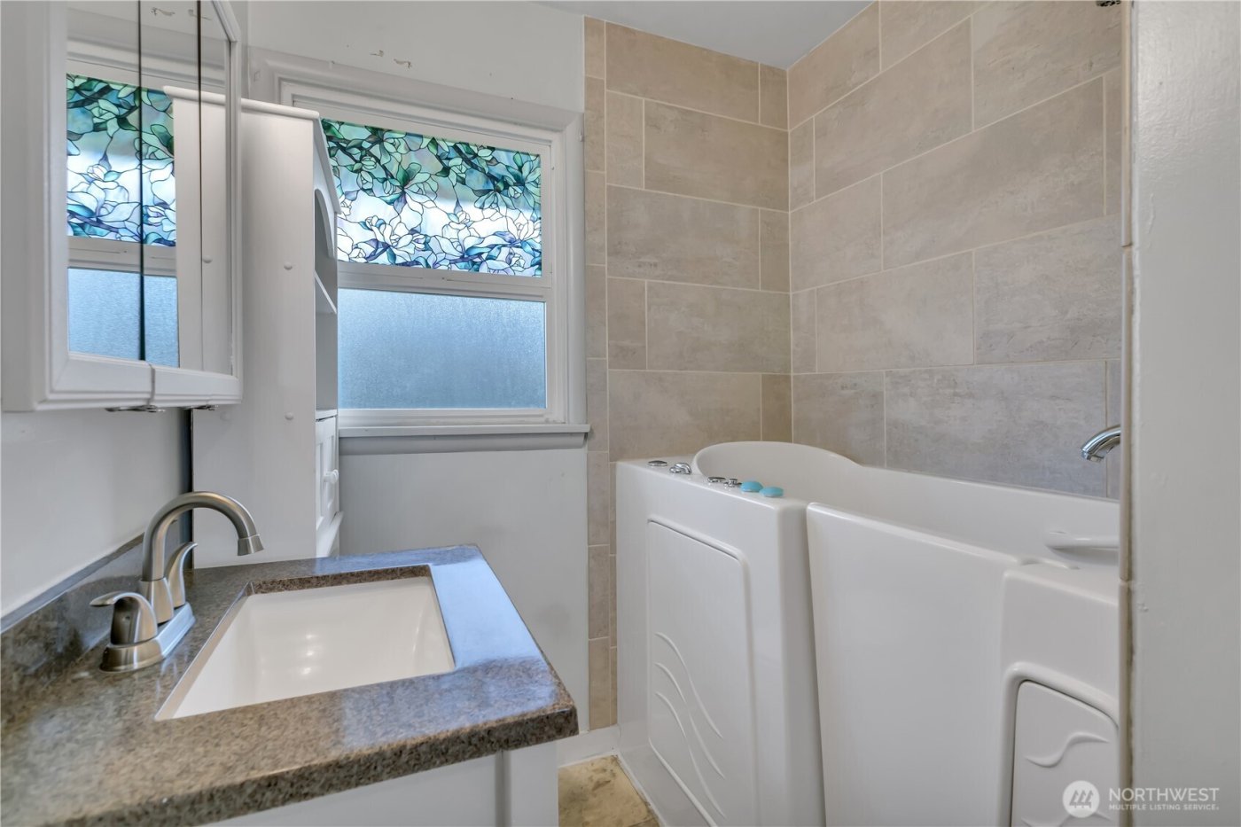 445 S 96th Street , Tacoma, WA 98444