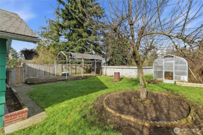 445 S 96th Street , Tacoma, WA 98444 - Photo 15