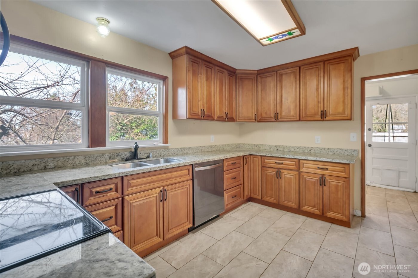 445 S 96th Street , Tacoma, WA 98444