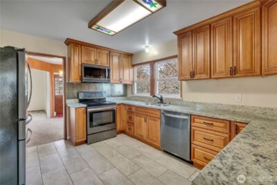 445 S 96th Street , Tacoma, WA 98444 - Photo 9