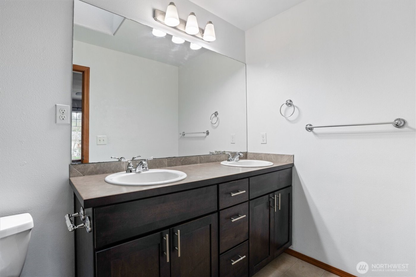 755 Glenridge Court , Bremerton, WA 98310