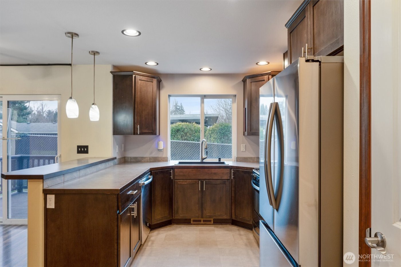 755 Glenridge Court , Bremerton, WA 98310