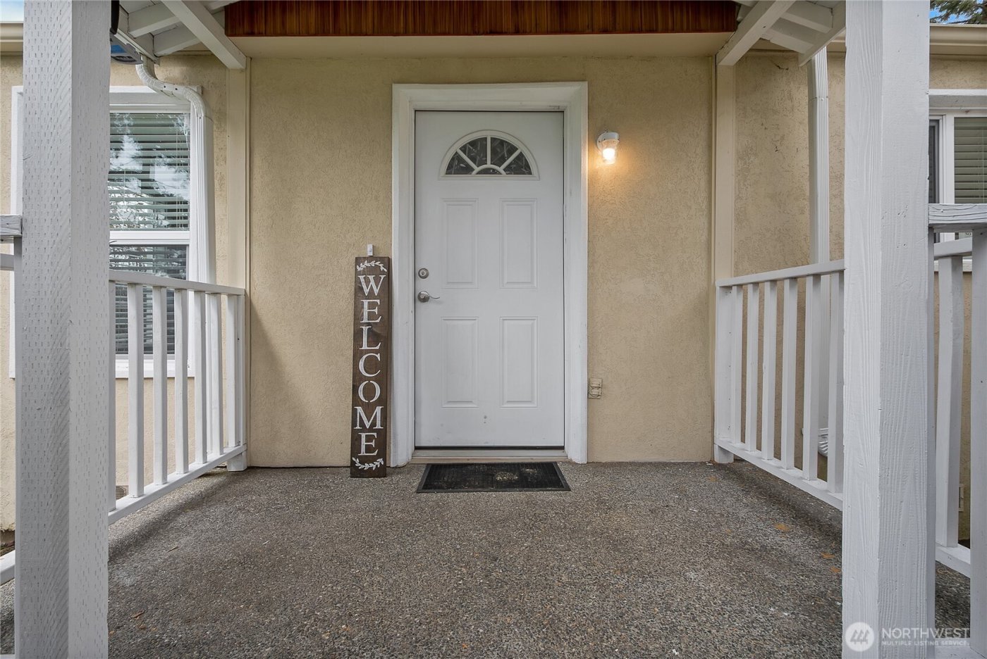 711 Le Lou Wa Place NE, Tacoma, WA 98422