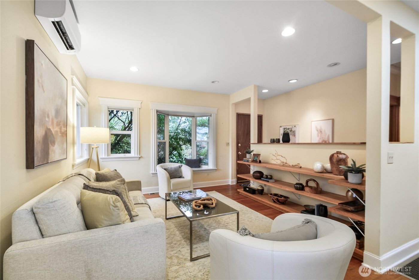 932 21st Avenue , Seattle, WA 98122