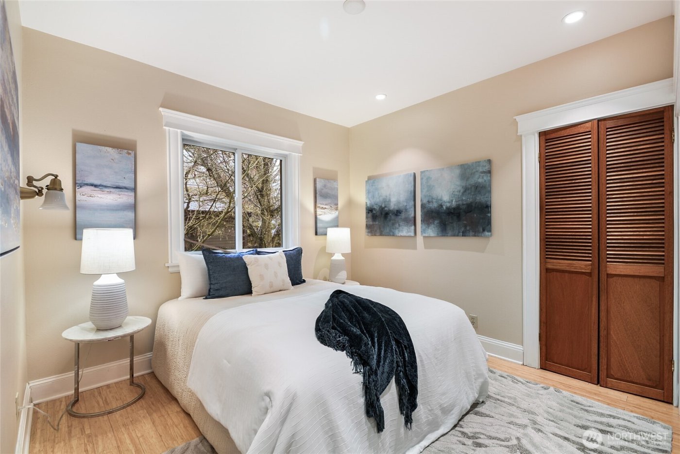 932 21st Avenue , Seattle, WA 98122