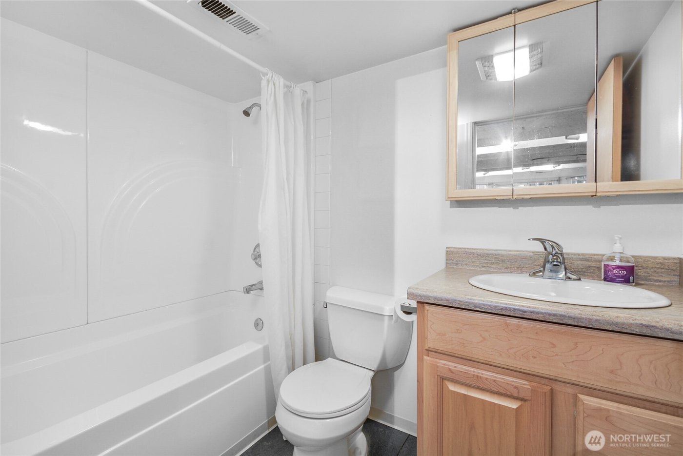 932 21st Avenue , Seattle, WA 98122