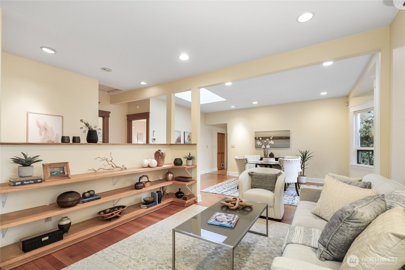 932 21st Avenue , Seattle, WA 98122