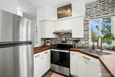 12012 NE 204th Place #C203, Bothell, WA 98011 - Photo 13