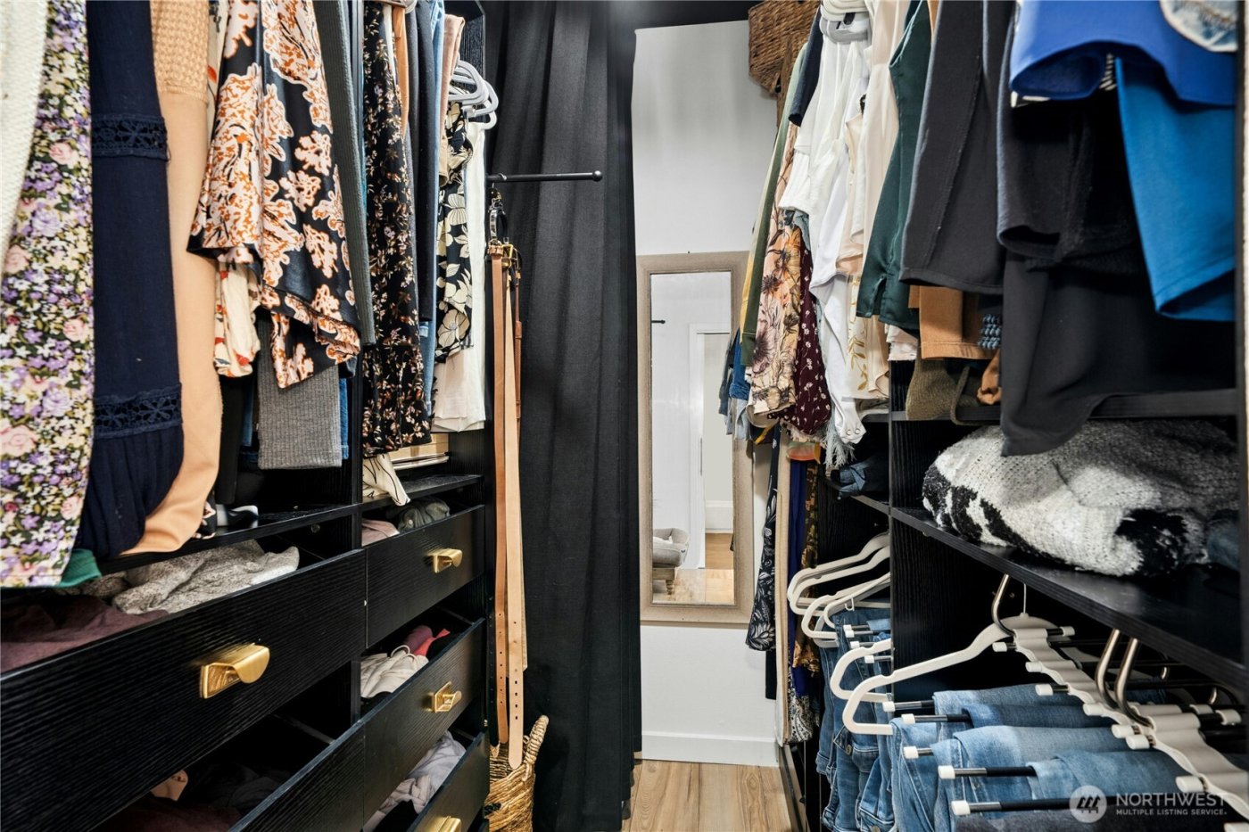 12012 NE 204th Place #C203, Bothell, WA 98011