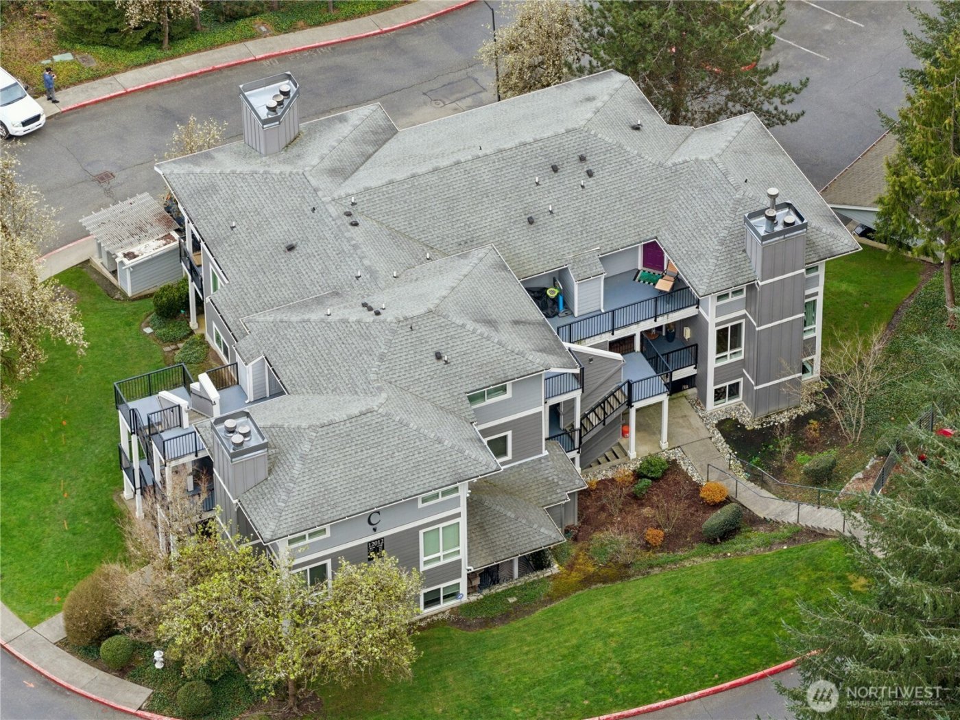 12012 NE 204th Place #C203, Bothell, WA 98011