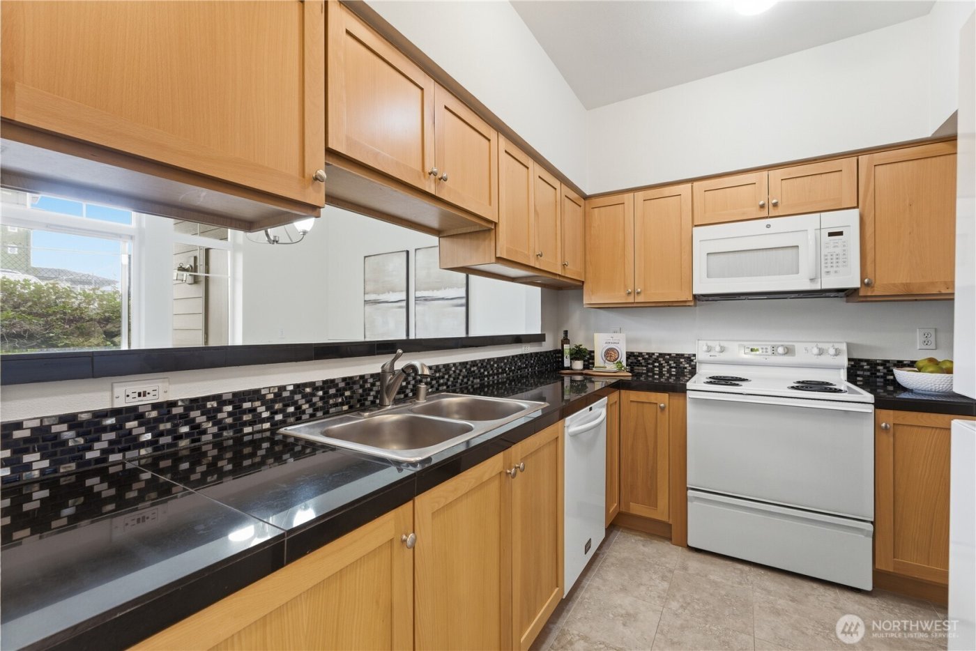 18930 Bothell-Everett Highway #G105, Bothell, WA 98012