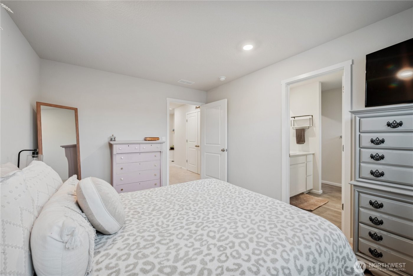 2800 N 3rd Way , Ridgefield, WA 98642