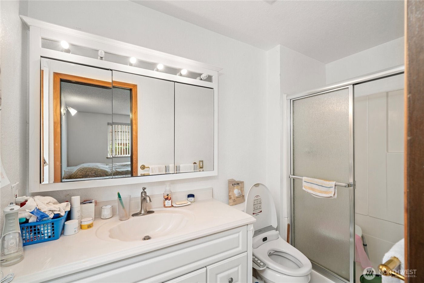 15401 Meridian Avenue N, Shoreline, WA 98133