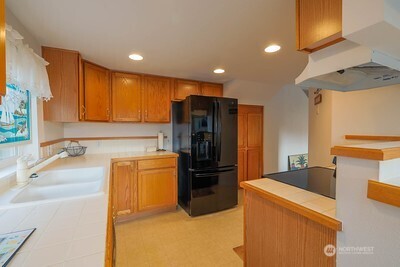 605 E Chance A La Mer NE , Ocean Shores, WA 98569