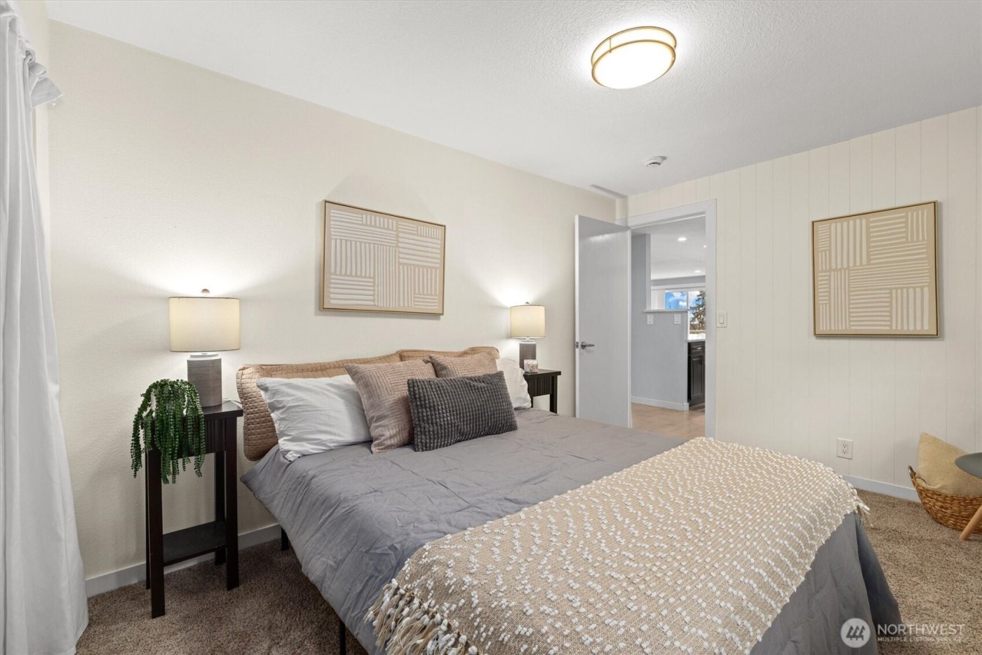 15919 NE 84th Avenue NE, Kenmore, WA 98028