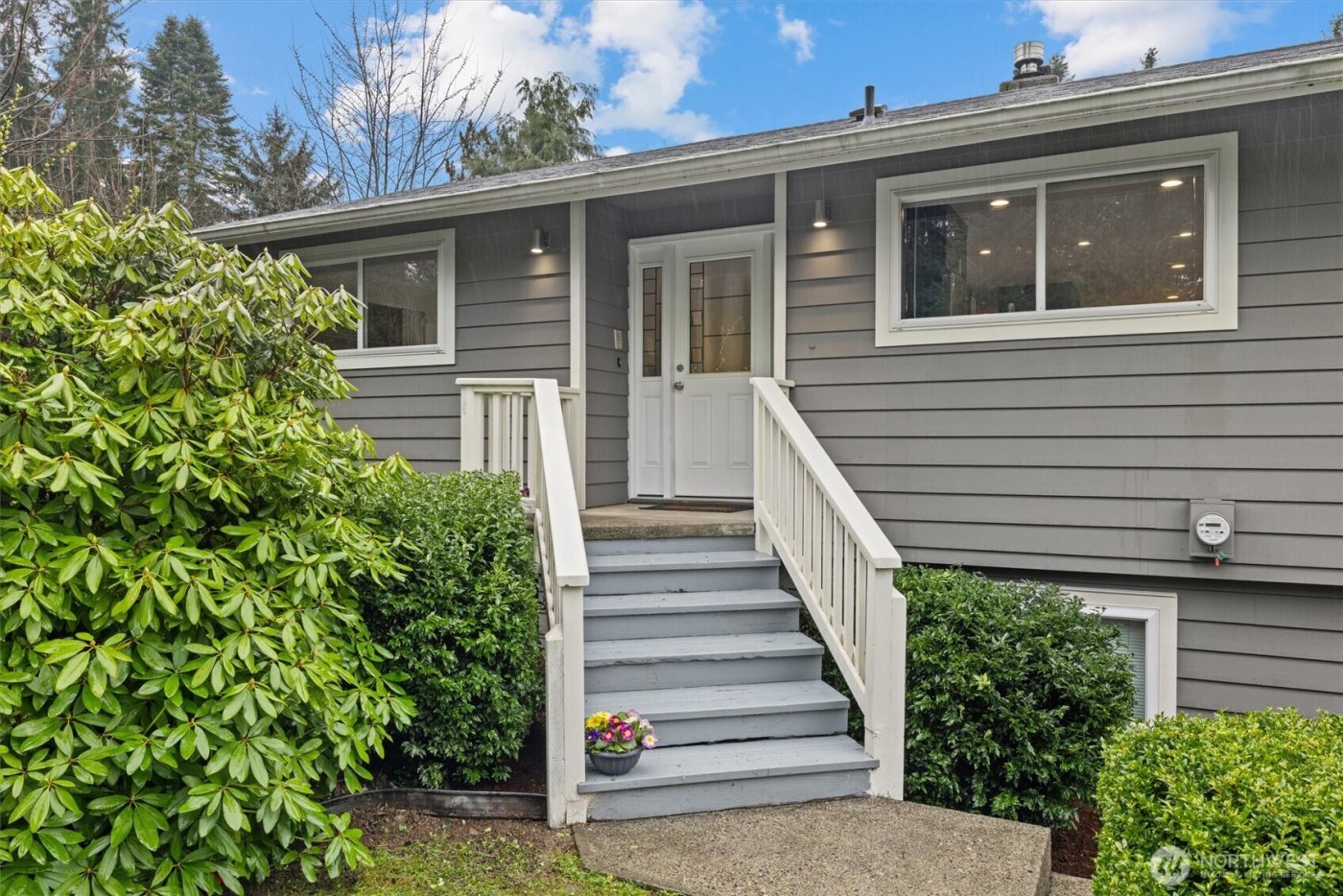 15919 NE 84th Avenue NE, Kenmore, WA 98028