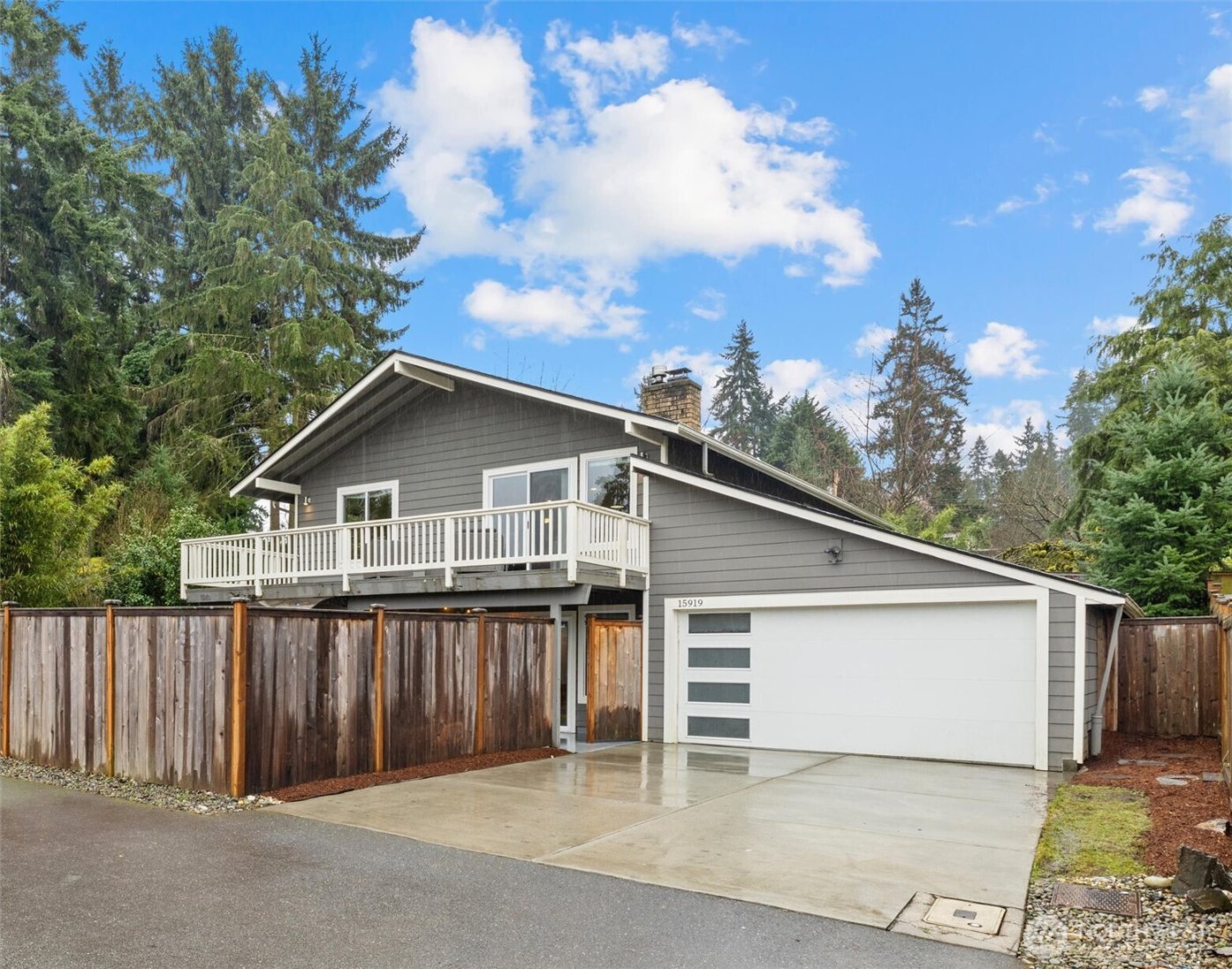 15919 NE 84th Avenue NE, Kenmore, WA 98028