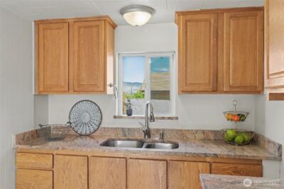 726 Methow Street , Wenatchee, WA 98801 - Photo 18