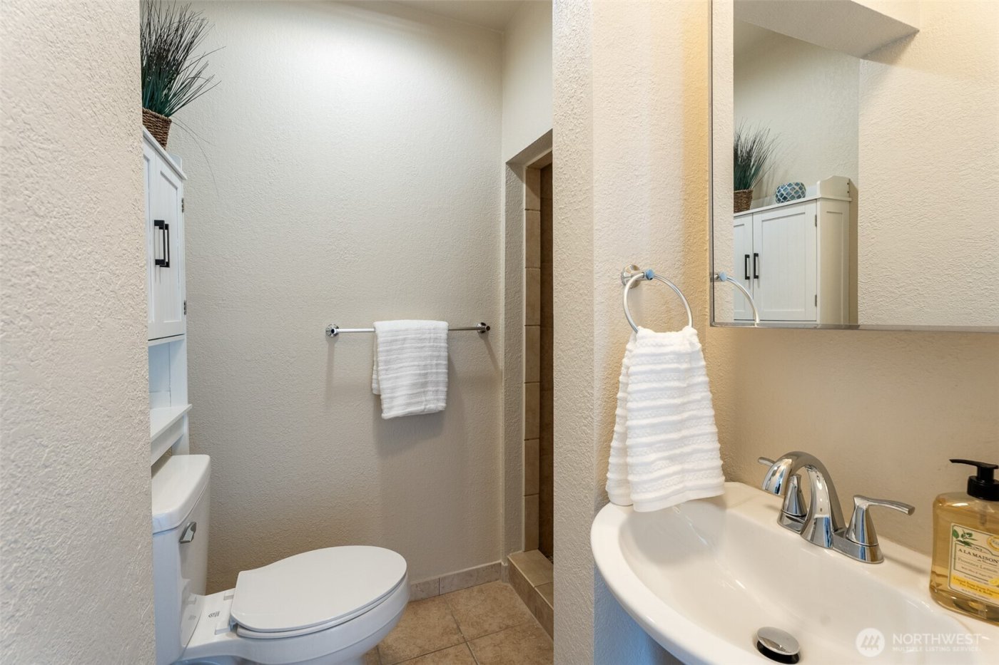 726 Methow Street , Wenatchee, WA 98801