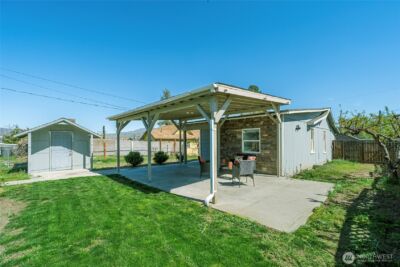 726 Methow Street , Wenatchee, WA 98801 - Photo 7
