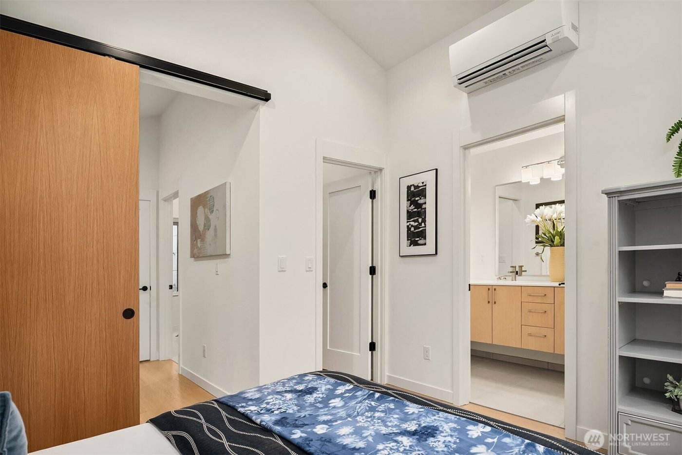 1459 22nd Avenue , Seattle, WA 98122