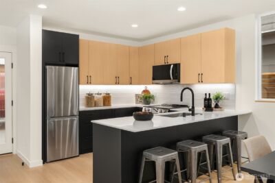 1459 22nd Avenue , Seattle, WA 98122 - Photo 5