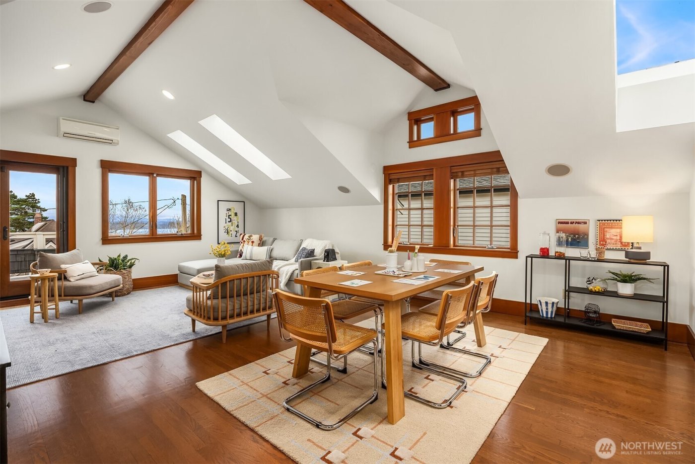 1632 35th Avenue , Seattle, WA 98122