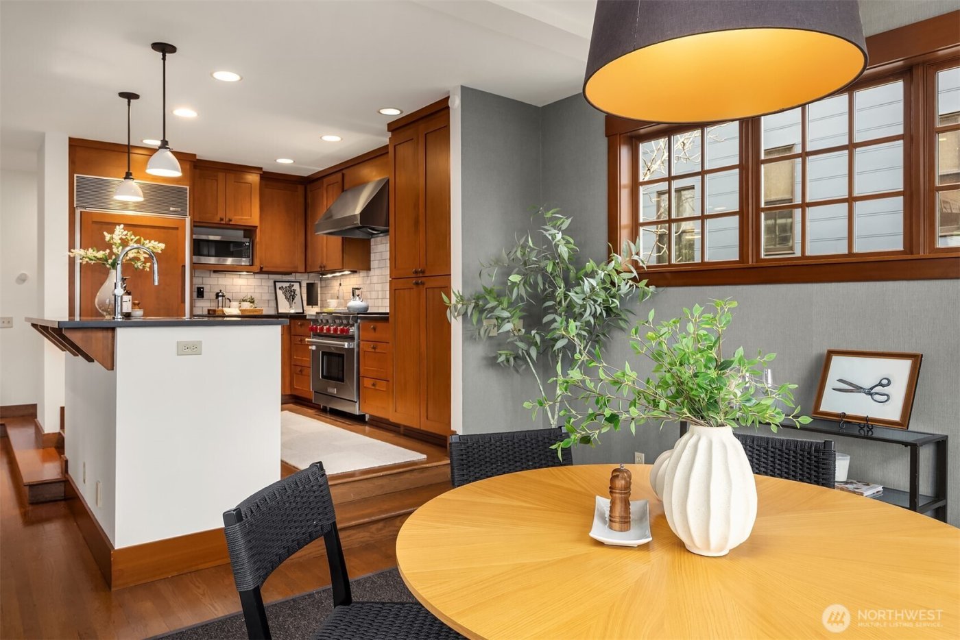 1632 35th Avenue , Seattle, WA 98122