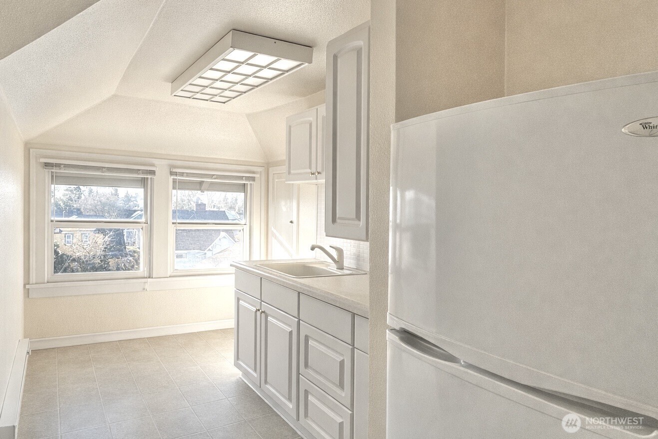 2130 Virginia Avenue , Everett, WA 98201