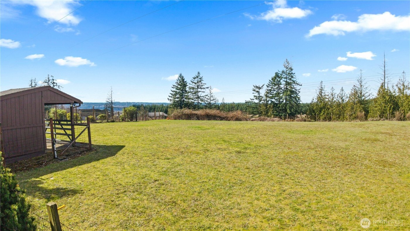 5412 175th Avenue Ct E, Lake Tapps, WA 98391