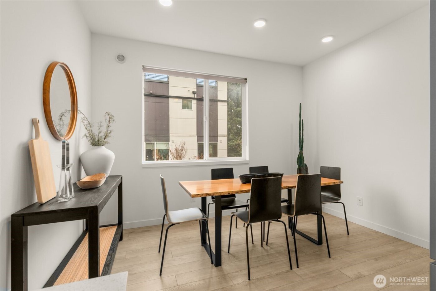 1638 20th Avenue #B, Seattle, WA 98122