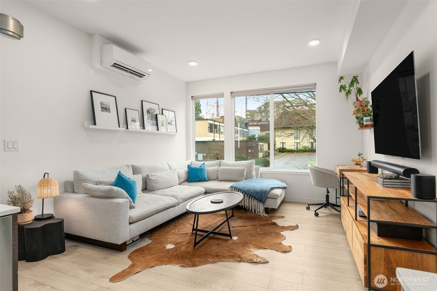 1638 20th Avenue #B, Seattle, WA 98122