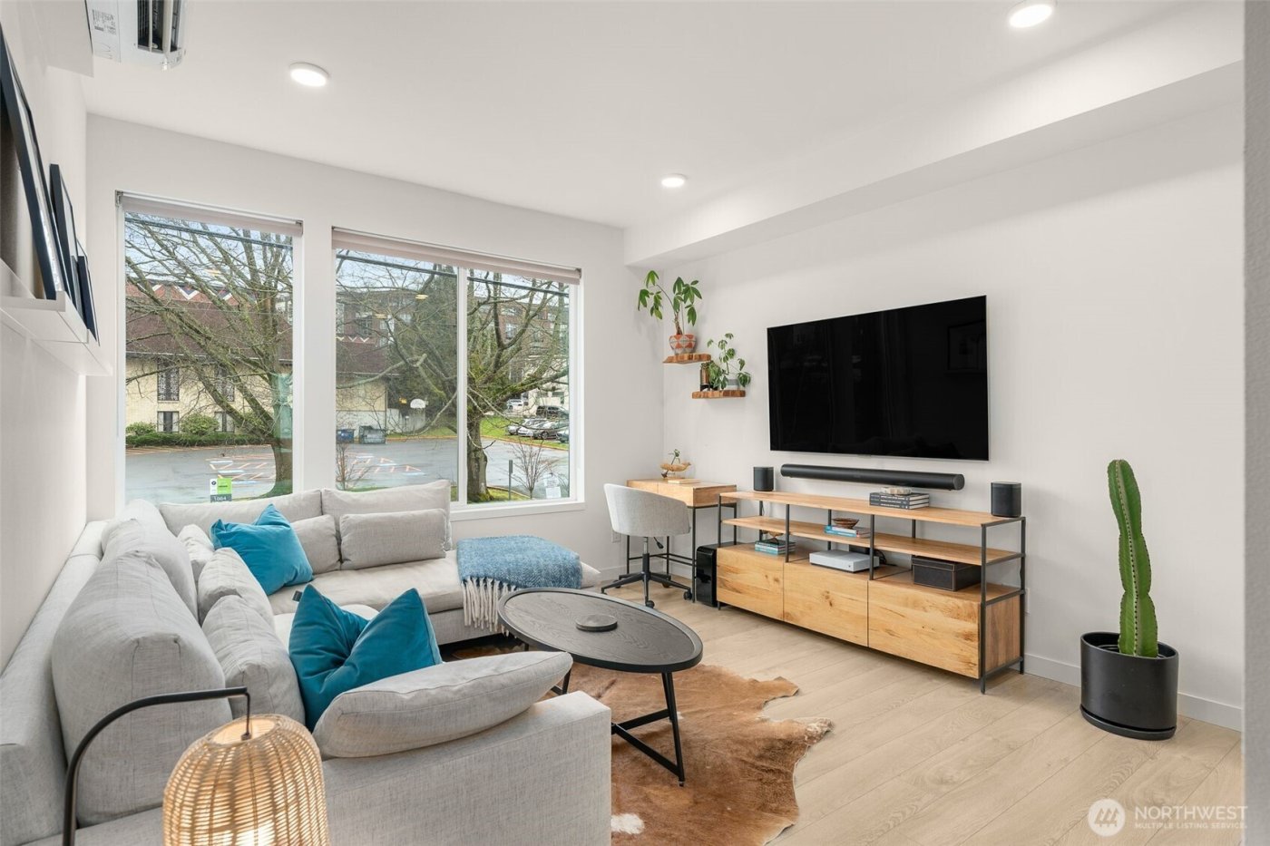 1638 20th Avenue #B, Seattle, WA 98122