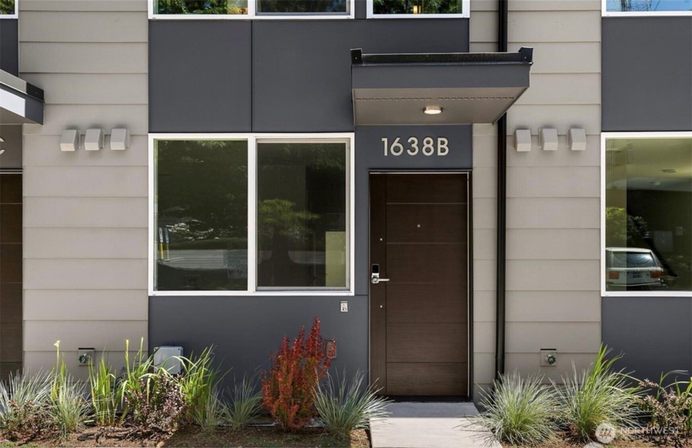 1638 20th Avenue #B, Seattle, WA 98122