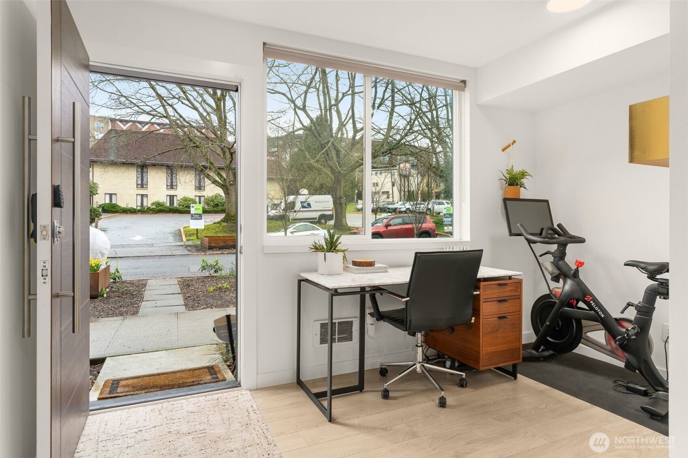 1638 20th Avenue #B, Seattle, WA 98122