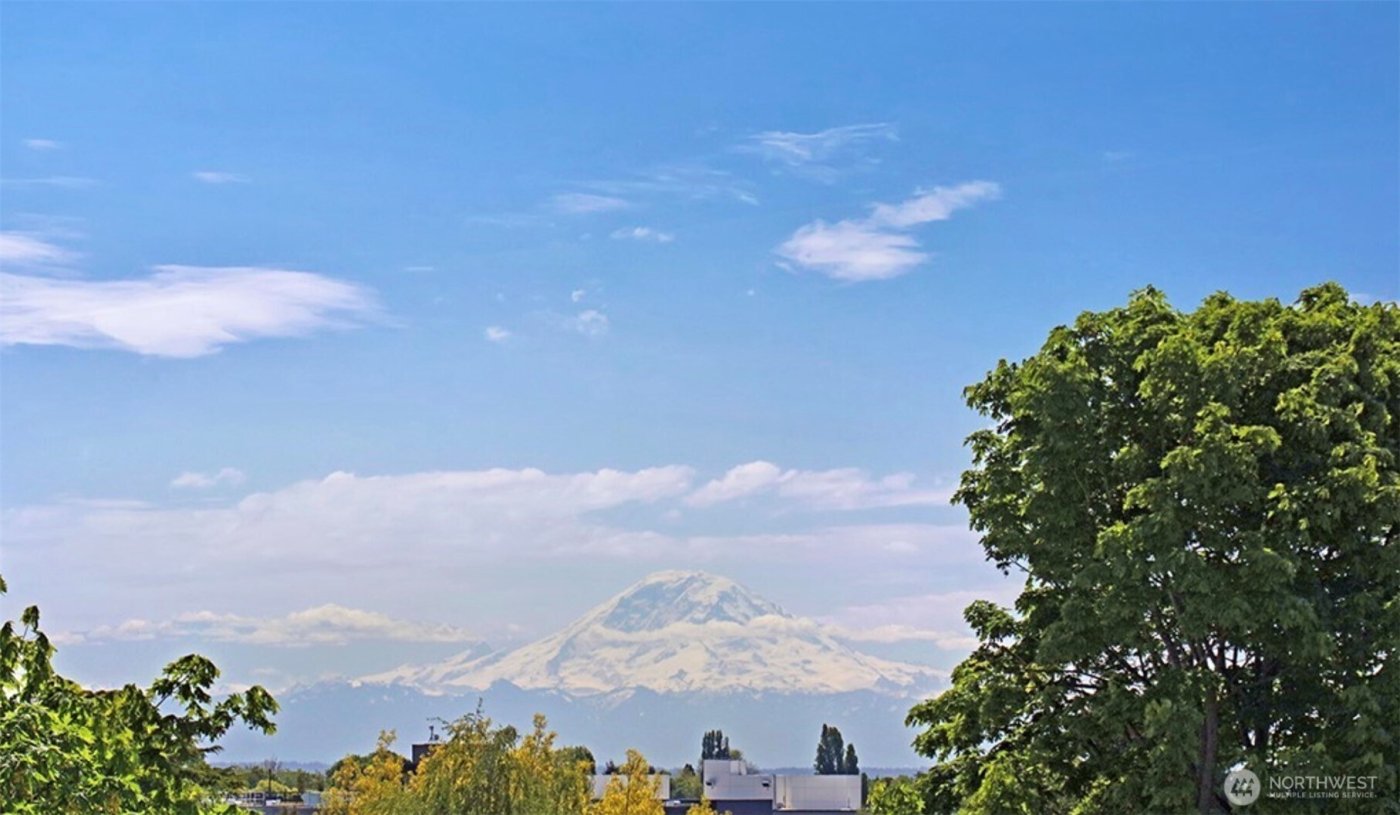 1638 20th Avenue #B, Seattle, WA 98122