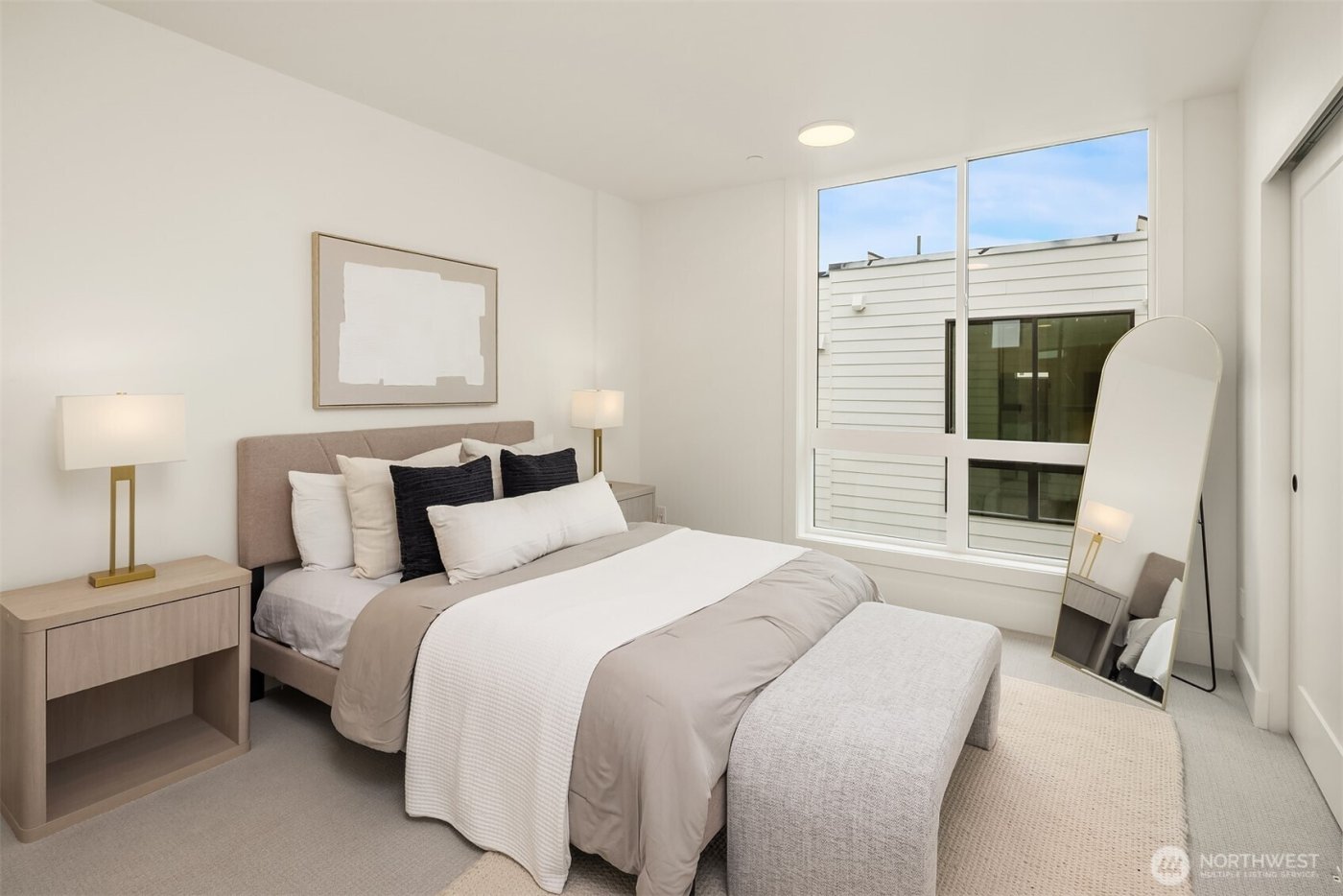 4418 1st Avenue NE #A, Seattle, WA 98105